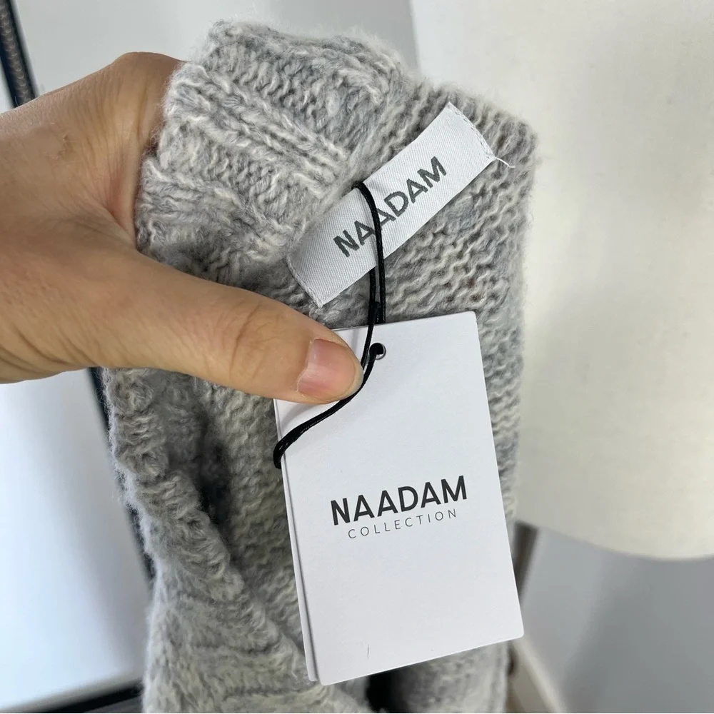 Naadam chunky knit merino wool cashmere v neck sweater - Picture 5 of 6